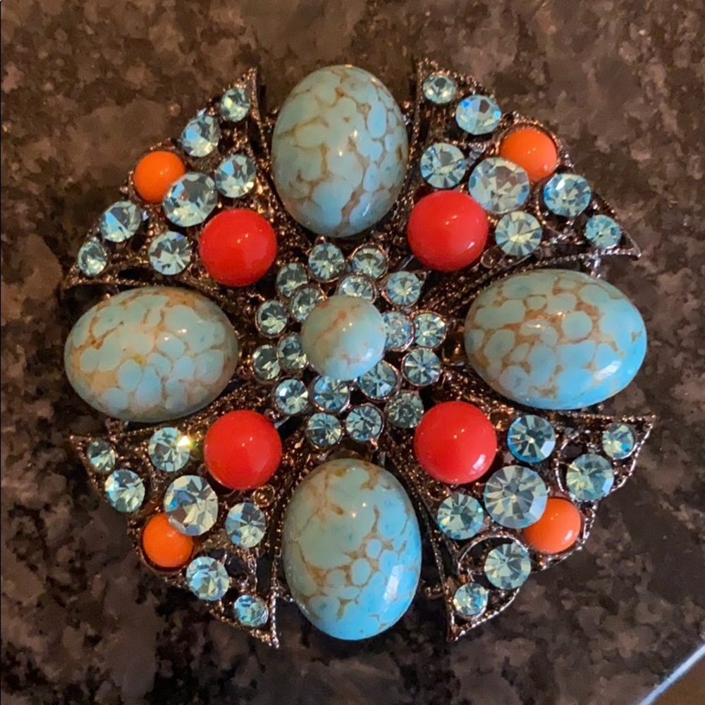 Robin egg brooch